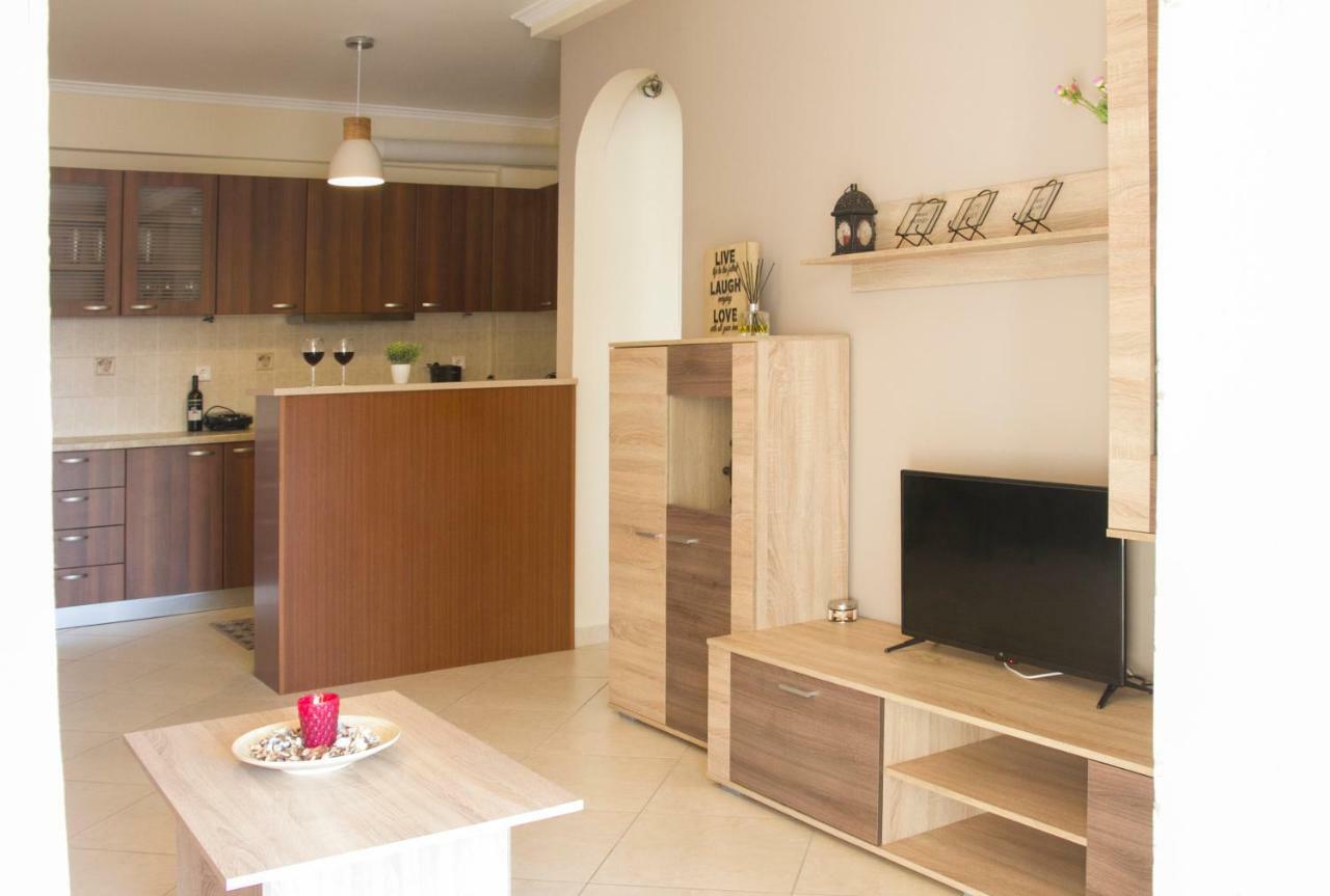 Charming Apartment Near Athens Center And The Sea Kültér fotó
